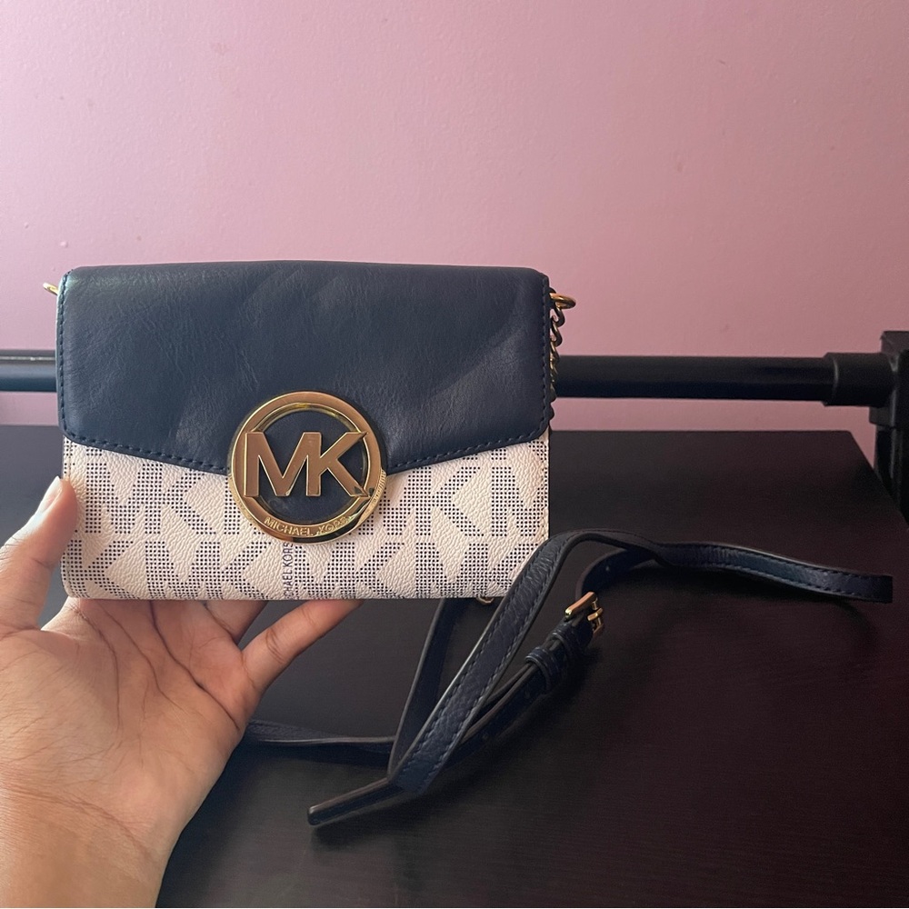 Michael Kors Navy/White Crossbody